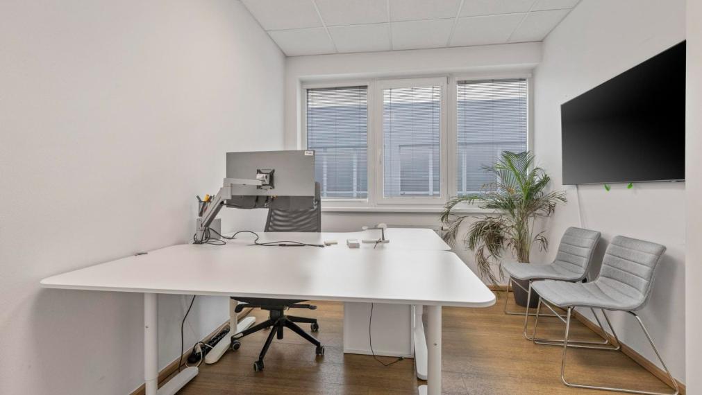 Administratívne priestory + 6x parking na prenájom, 154,40m2, Žabí Majer - Bratislava III