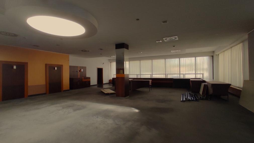 Kongresová sála, lobby, kuchyňa, jedáleň a príslušenstvo na prenájom, Holiday Inn-Bratislava 2, 3.000m2