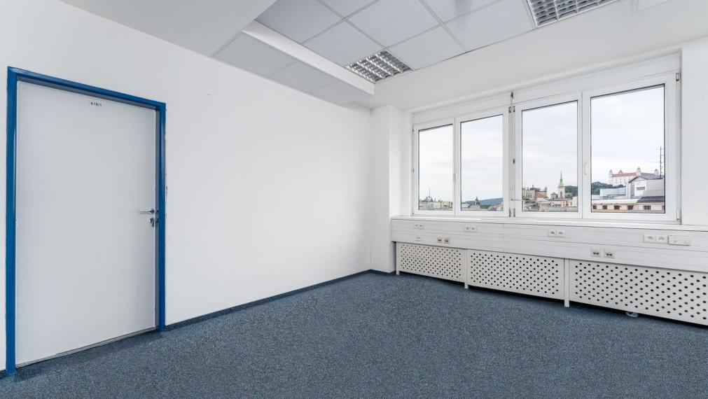 Kancelárske priestory v centre Starého Mesta, Štúrova ulica-Luxor TOP