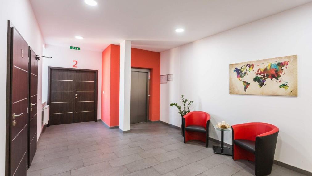 Kancelárske priestory v blízkosti diaľničného obchvatu, letiska a OC AVION TOP