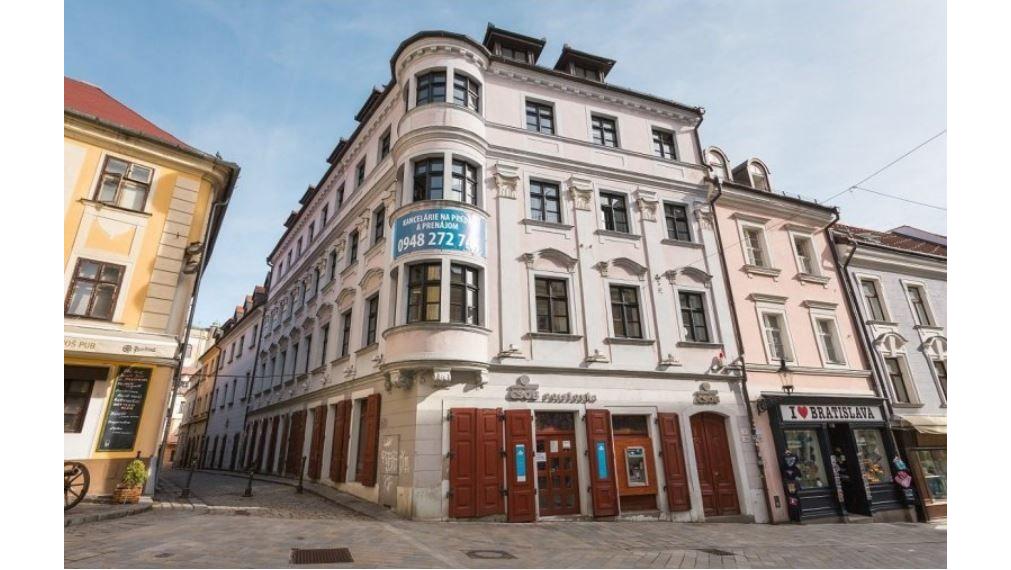 Priestory na pešej zóne v krásnej historickej budove, Michalská ulica-Staré Mesto TOP