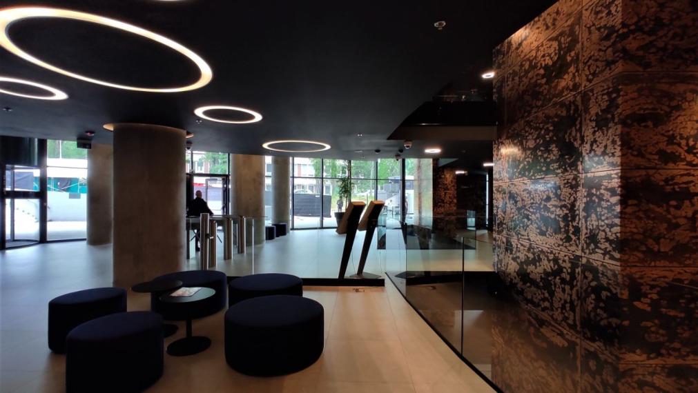 Obchodný priestor v exkluzívnej budove TOWER 5 v tesnej blízkosti štadióna Tehelné Pole, Kalinčiakova, BA3