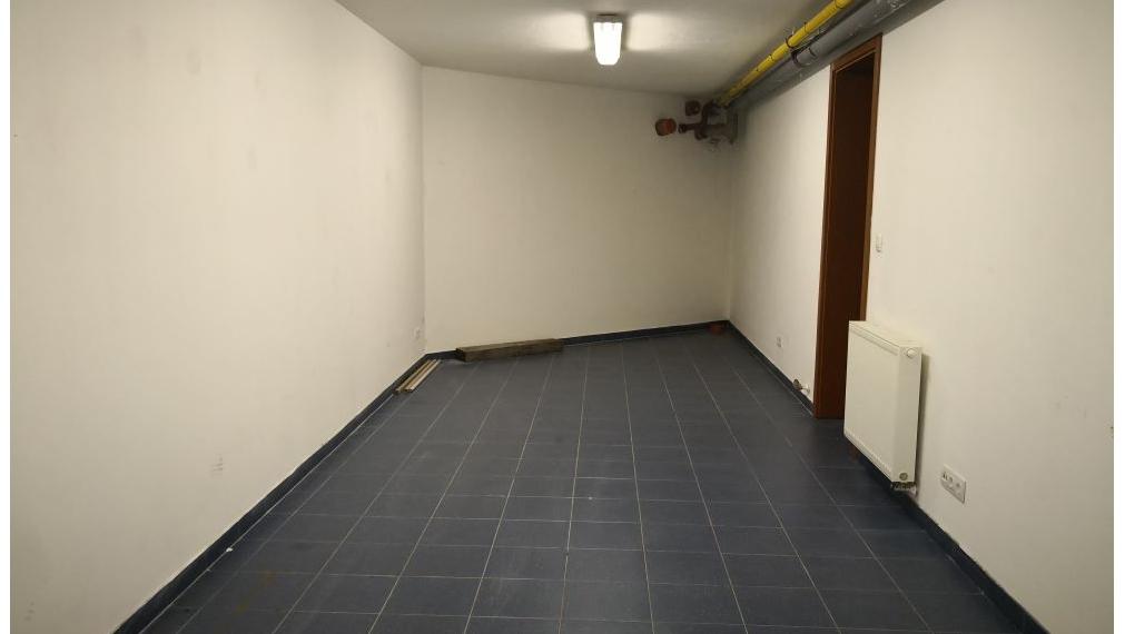 Skladový priestor, v blízkosti Figara, 200 m2