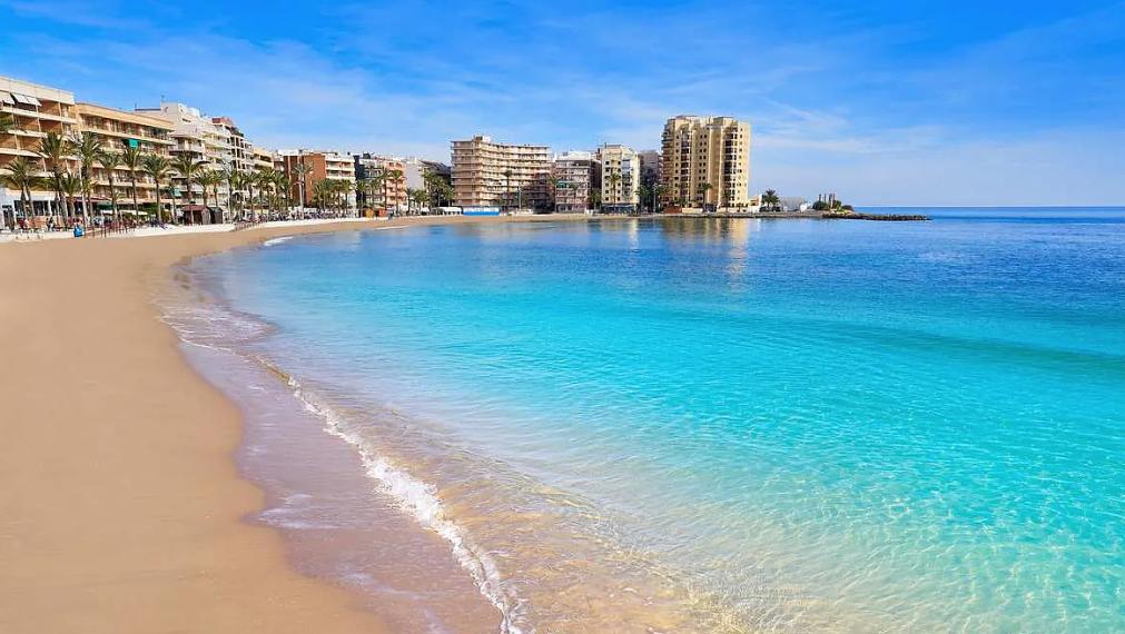 Moderné apartmány 300m od pláže v Torrevieja, Alicante