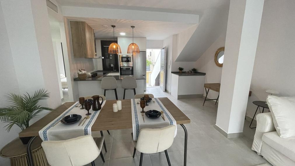 Dvoj a trojizbové apartmány v rezidenčnej oblasti Villamartin, Costa Blanca