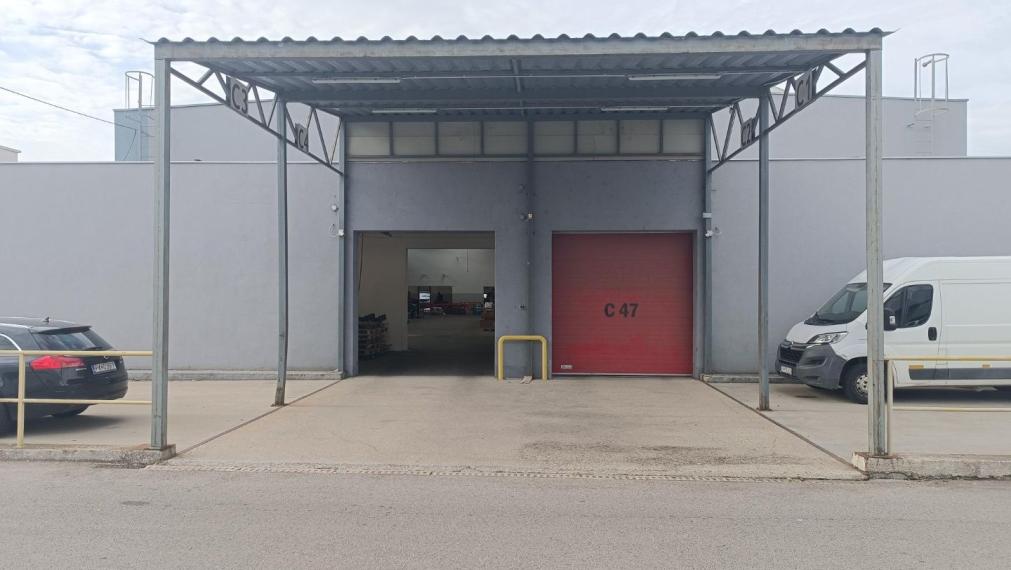 Skladový priestor v blízkosti letiska na prenájom