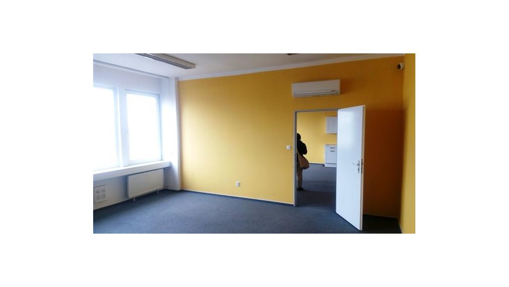 Na prenájom kancelárske priestory na Rybničnej ulici vo Vajnoroch