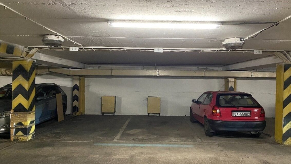 Garážové státie na Stodolovej ulici na predaj
