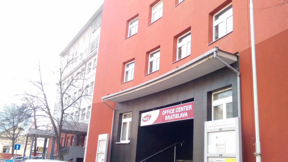 Kancelárske priestory na Záhradníckej ulici na prenájom, Ružinov