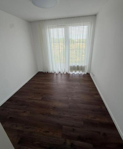 Kompletne zariadený 3i byt na predaj -  Fialová ulica, Petržalka