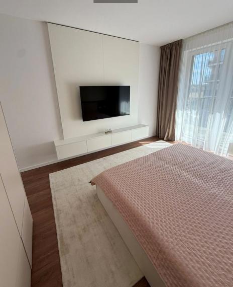 Kompletne zariadený 3i byt na predaj -  Fialová ulica, Petržalka