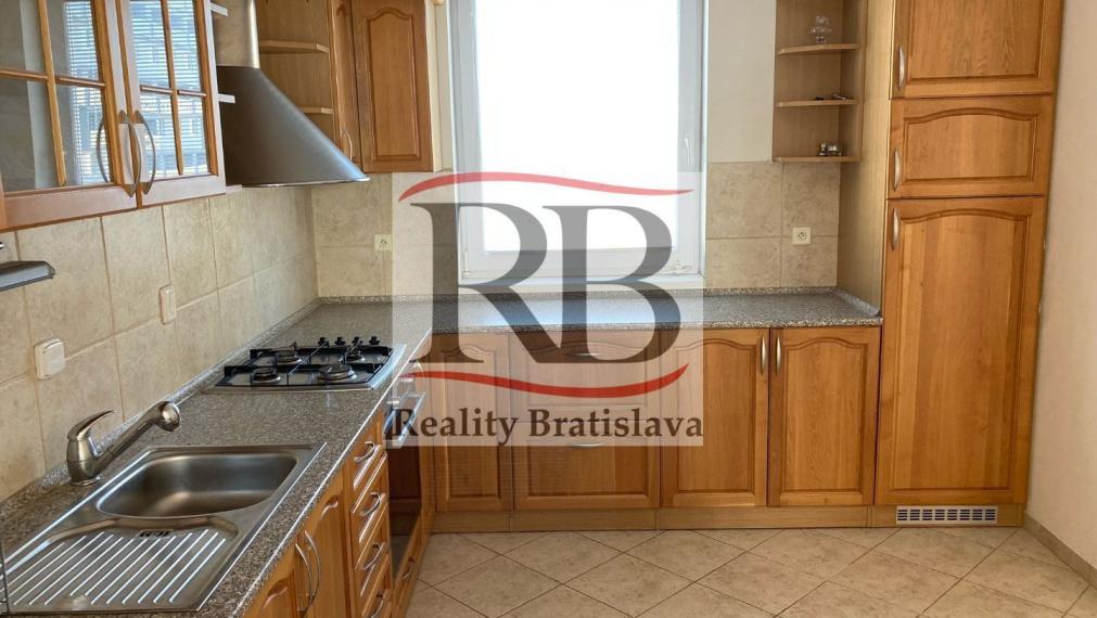 Byt prenájom - ul. Seberíniho, Bratislava II TOP