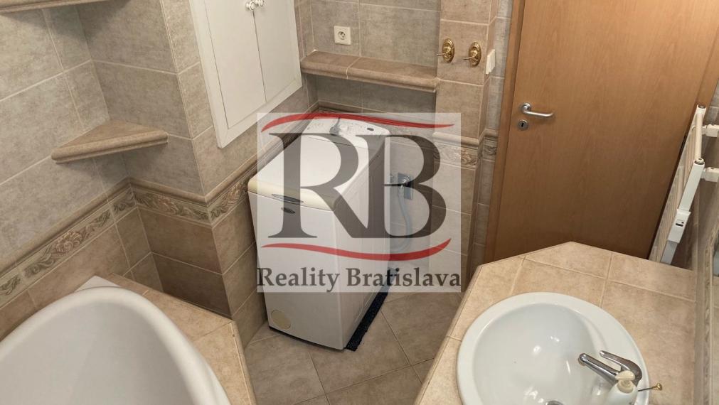 Byt prenájom - ul. Seberíniho, Bratislava II TOP