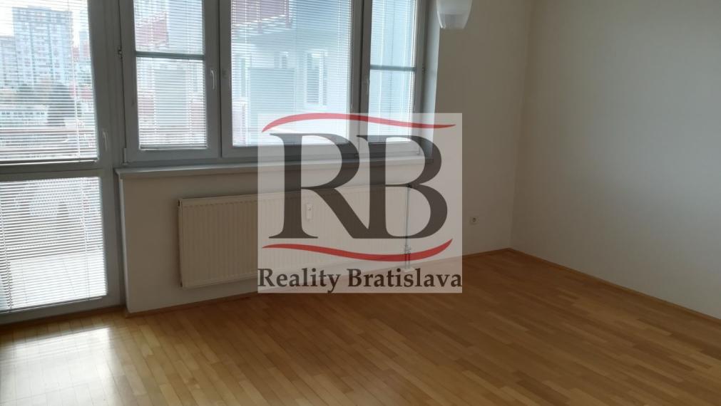 Byt prenájom - ul. Seberíniho, Bratislava II TOP