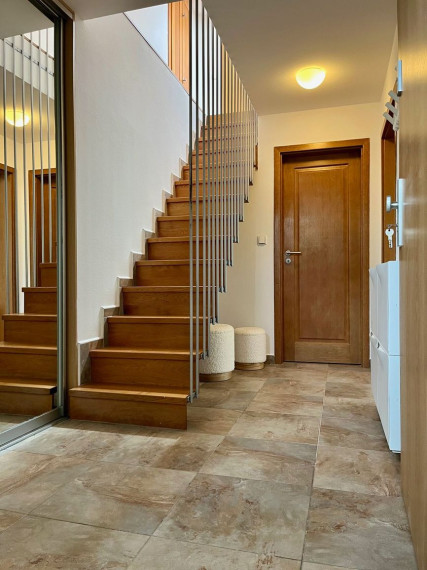 Nadštandardný 4-izbový mezonet s balkónom a komunitnou záhradou – Horský park TOP