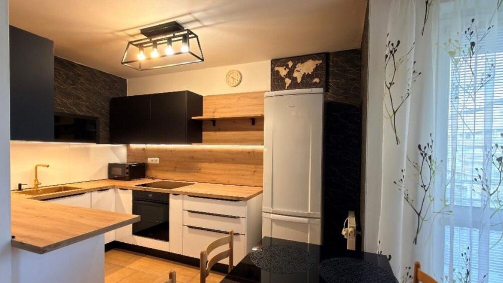 Byt na prenájom - ul. Na Križovatkách, Bratislava II TOP