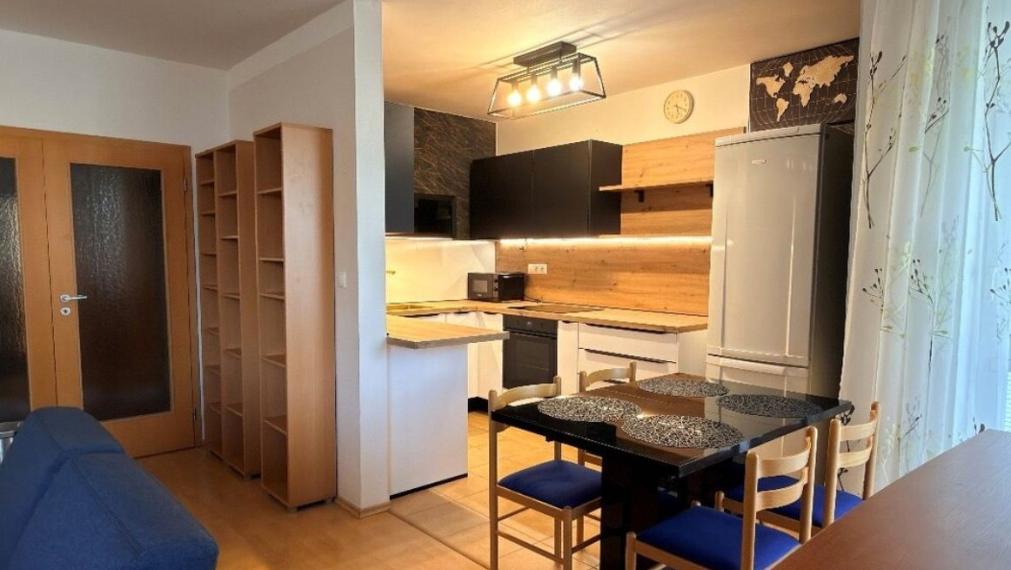 Byt na prenájom - ul. Na Križovatkách, Bratislava II TOP