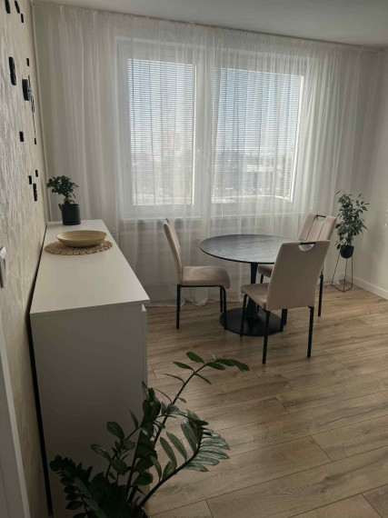 Šikovný kompletne zariadený 1,5 izbový byt na sídlisku Dubnička, Bánovce n. Bebravou