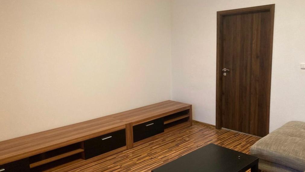 Byt na prenájom - ul. Jána Poničana, Bratislava TOP