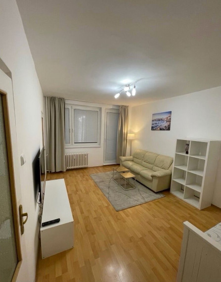 Byt na prenájom - ul. Landauová, Bratislava IV TOP