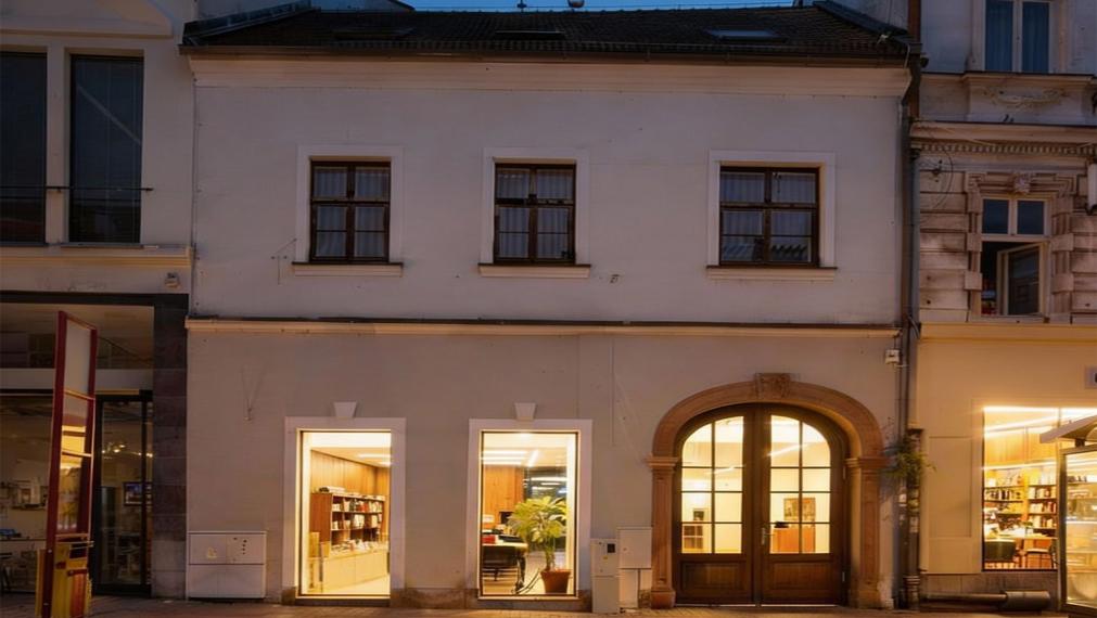 Lukratívny 250-350m2 obchodný priestor na Obchodnej ulici, BAI 