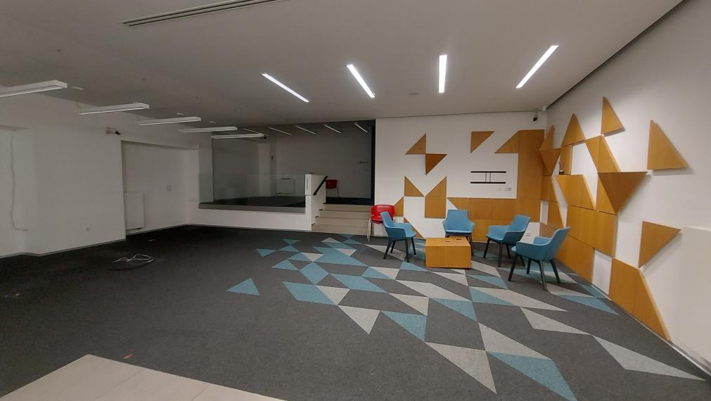 Obchodný priestor 250m2 s možnosťou rozšírenia na 350m2, Obchodná-Staré Mesto