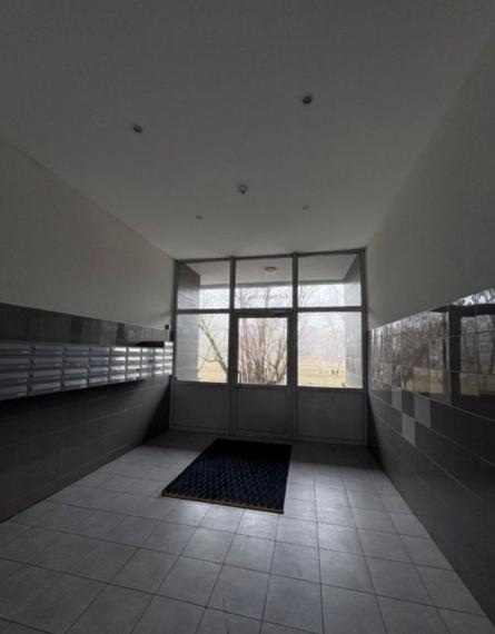 Priestranný 2-izbový byt na prenájom - ul. Gessayova, Bratislava V TOP