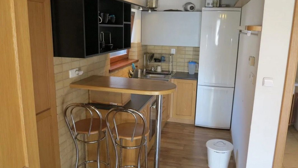 Malý šarmantný domček na prenájom, nachádza sa na ulici Brigádnická 22, v Bratislave IV Devín TOP