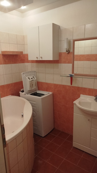 3i byt s garážou na prenájom, Trenčín, Sihoť I, 750,- € s energiami