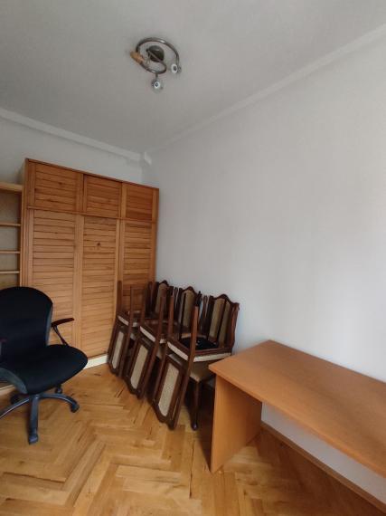 Priestranný 2,5 izbový byt na Súmračnej ulici v Ružinove na prenájom