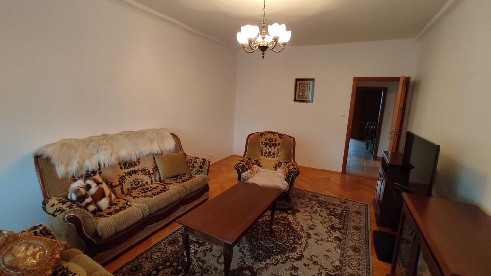 Priestranný 2,5 izbový byt na Súmračnej ulici v Ružinove na prenájom