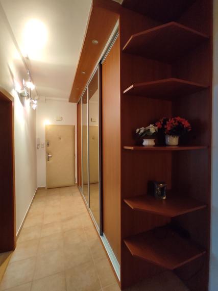 Priestranný 2,5 izbový byt na Súmračnej ulici v Ružinove na prenájom