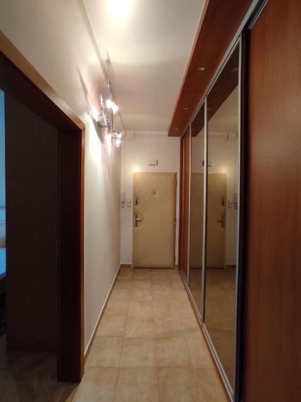 Priestranný 2,5 izbový byt na Súmračnej ulici v Ružinove na prenájom