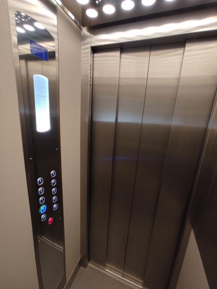 Priestranný 2,5 izbový byt na Súmračnej ulici v Ružinove na prenájom