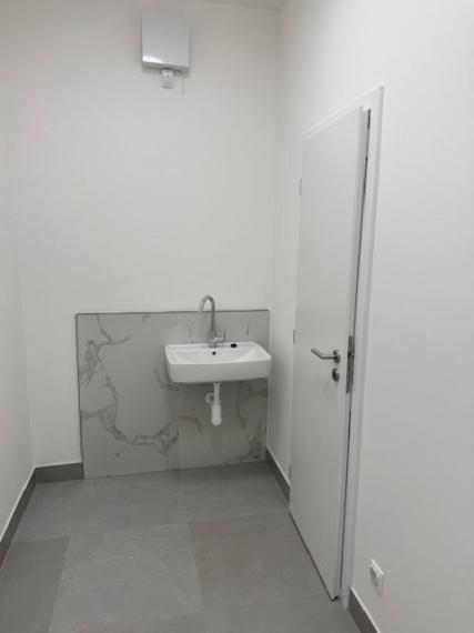 Obchodné priestory 112 m2 na predaj - Malacky