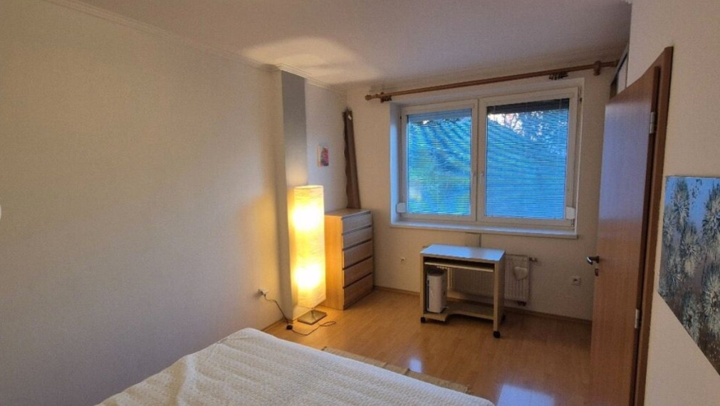 Svetlý 2-izbový byt na prenájom - ul. Uhrova, Bratislava III TOP