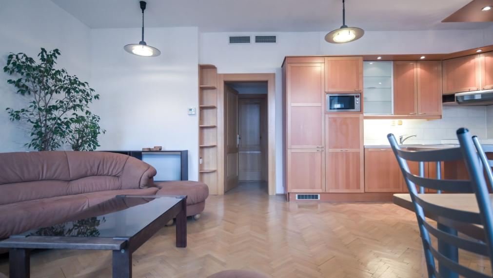 Výnimočný 4 izbový byt s atmosférou mestského domu na Šancovej ulici, TOP