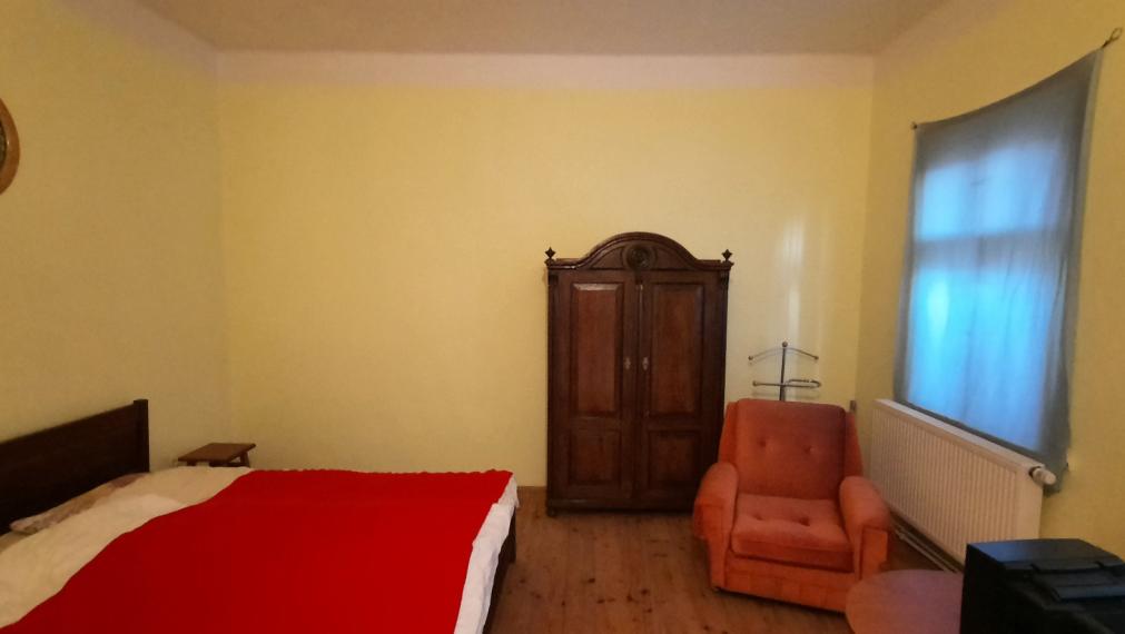 Útulný vidiecky rodinný dom s atmosférou na predaj - Tesárske Mlyňany