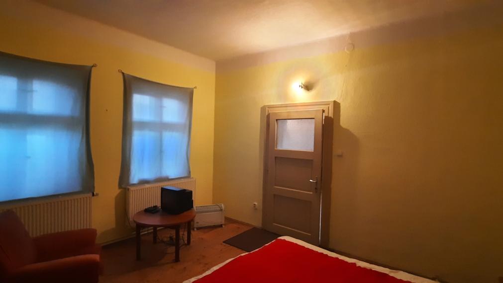 Útulný vidiecky rodinný dom s atmosférou na predaj - Tesárske Mlyňany