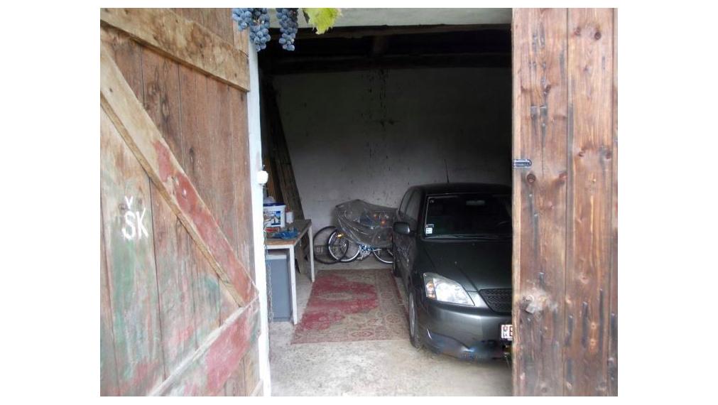 Útulný vidiecky rodinný dom s atmosférou na predaj - Tesárske Mlyňany