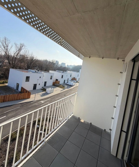 Slnečná garsónka na prenájom - ul. Agátová, Bratislava IV TOP