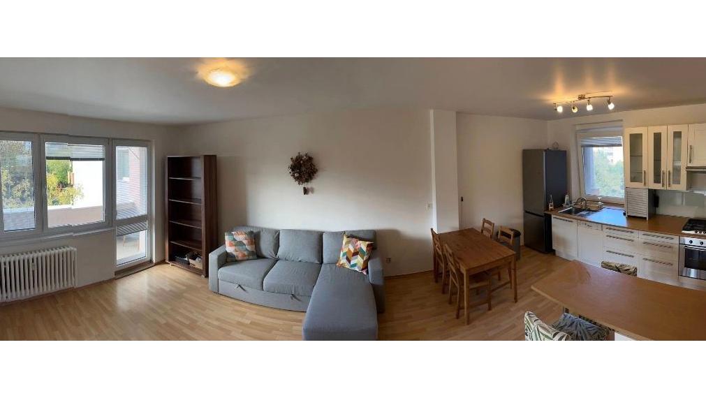 Slnečý byt s krásny výhľadom na predaj - Bratislava