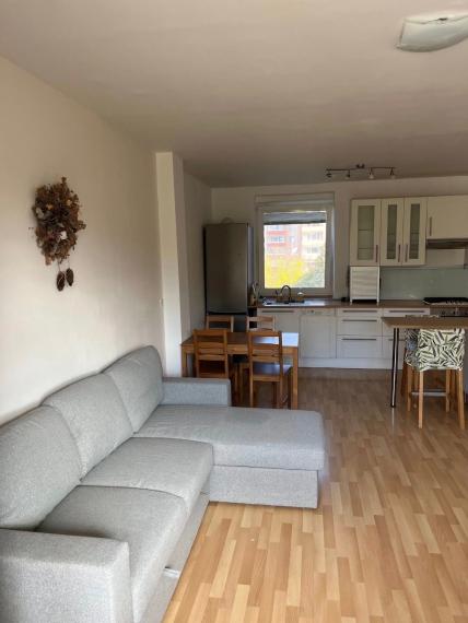 Slnečý byt s krásny výhľadom na predaj - Bratislava