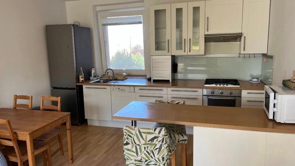 Slnečý byt s krásny výhľadom na predaj - Bratislava