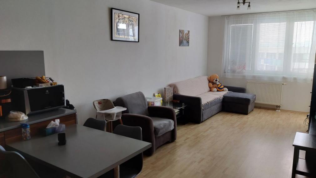 Príjemný a svetlý 2-izbový byt s balkónom na predaj - Bratislava II TOP