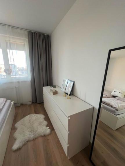 Kompletne zariadený 2-izbový byt na prenájom  - ul. Bosákova, Bratislava V TOP 