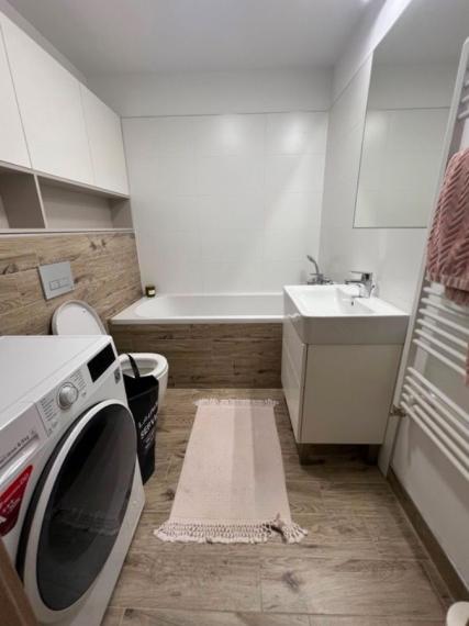 Kompletne zariadený 2-izbový byt na prenájom  - ul. Bosákova, Bratislava V TOP 