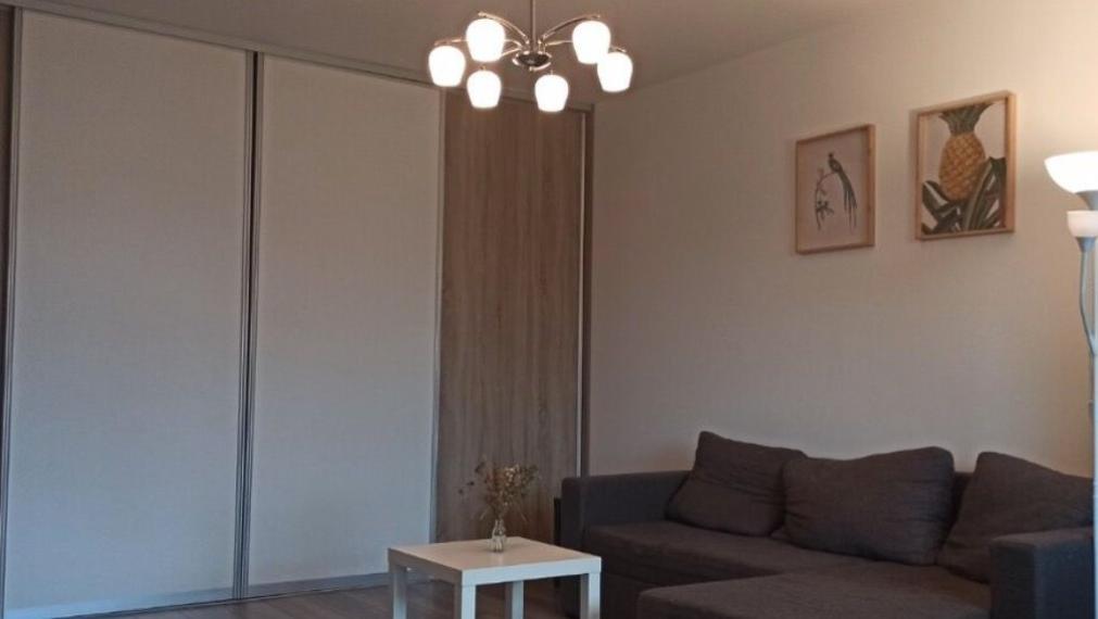 Klimatizovaný 2-izbový byt s loggiou na prenájom - Bratislava V TOP 