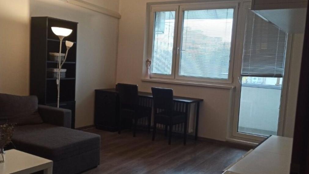 Klimatizovaný 2-izbový byt s loggiou na prenájom - Bratislava V TOP 