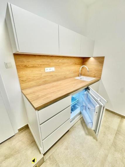 Novo-zrekonštruované klimatizované administratívne priestory na prenajom - Trenčín